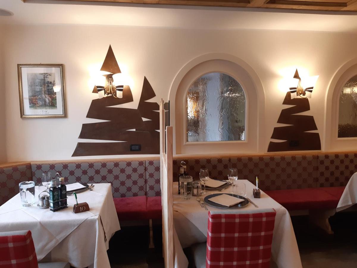 Hotel El Pilon Pozza di Fassa Luaran gambar